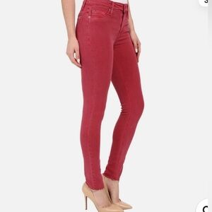 EUC Red HOT Hudson Jeans, Size 27